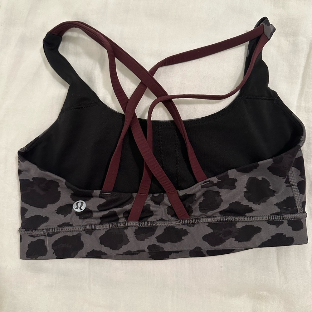 Lululemon sport bra - Picture 2 of 3